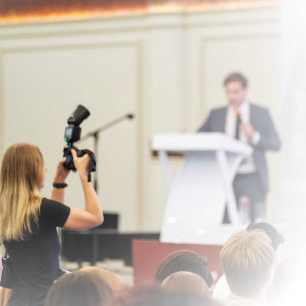 j2c-studio-event-example